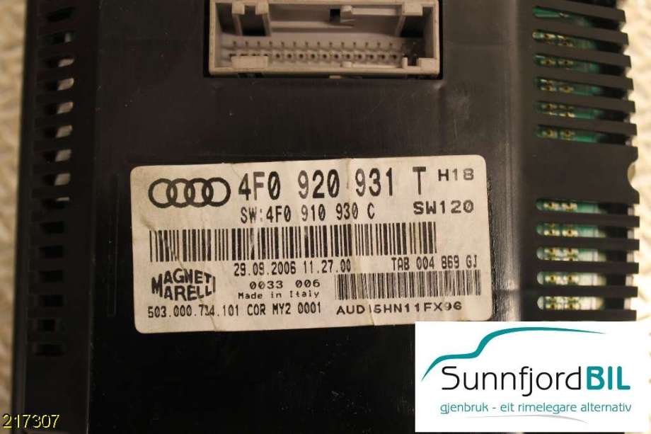 Instrumentpanel til Audi A6 2005-2008 (Type III, Fase 1) (C6) (C6) (AUDI|4F0920931|)