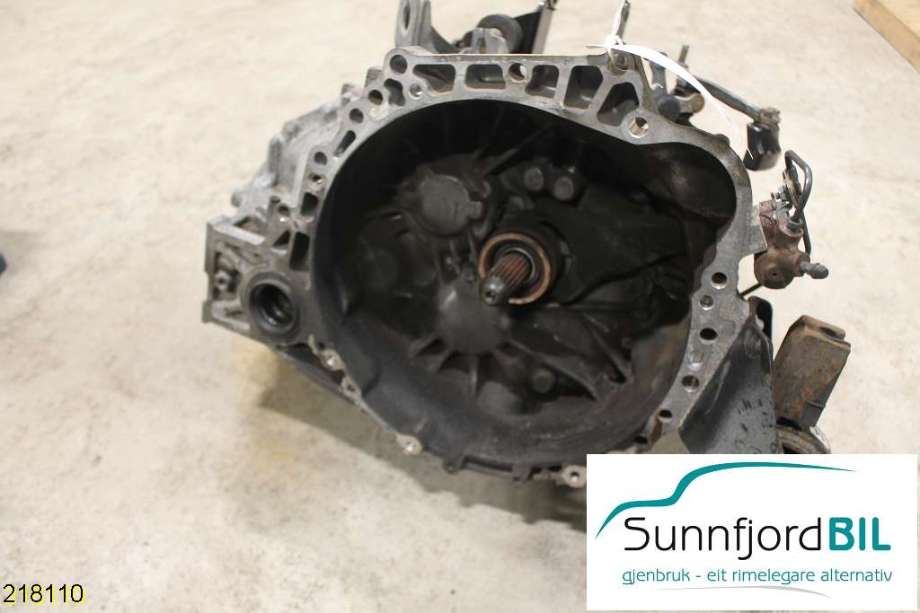 Girkasse manuell 6-trinn til Toyota Avensis, 2003-2008 (Type II)  (TOYOTA|303002D151)