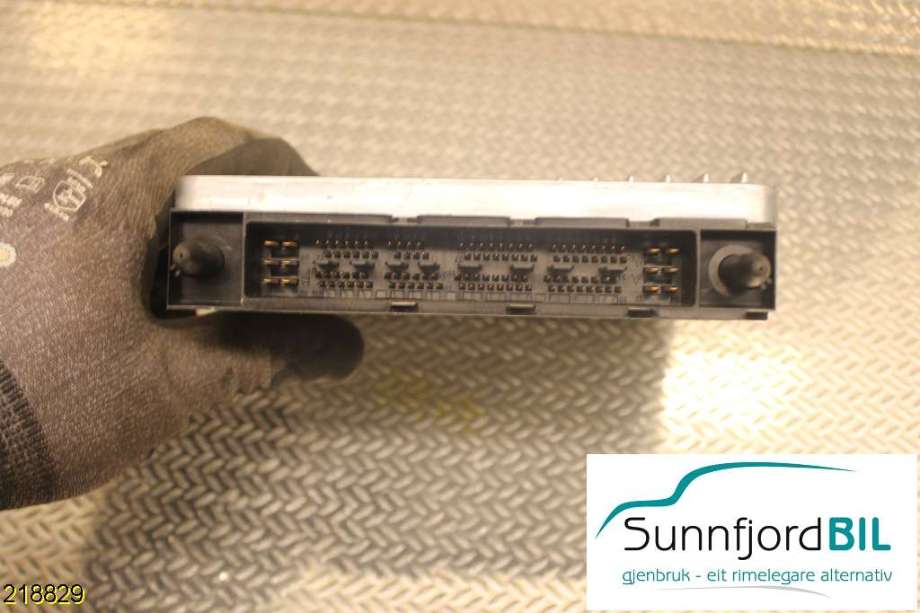 Styreenhet motor til Volvo S80 1998-2006 (Type I)  (VOLVO|MB079700|)