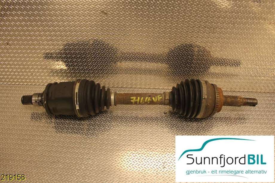Drivaksel venstre foran til Toyota RAV4, 2000-2006 (Type II) (TOYOTA|)