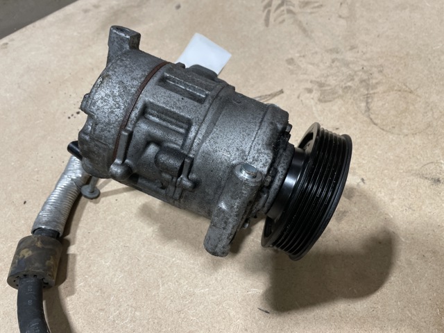 Aircondition kompressor til Škoda Octavia, 2009-2013 (Type II, Fase 2)  (SKODA|1K0820859T)