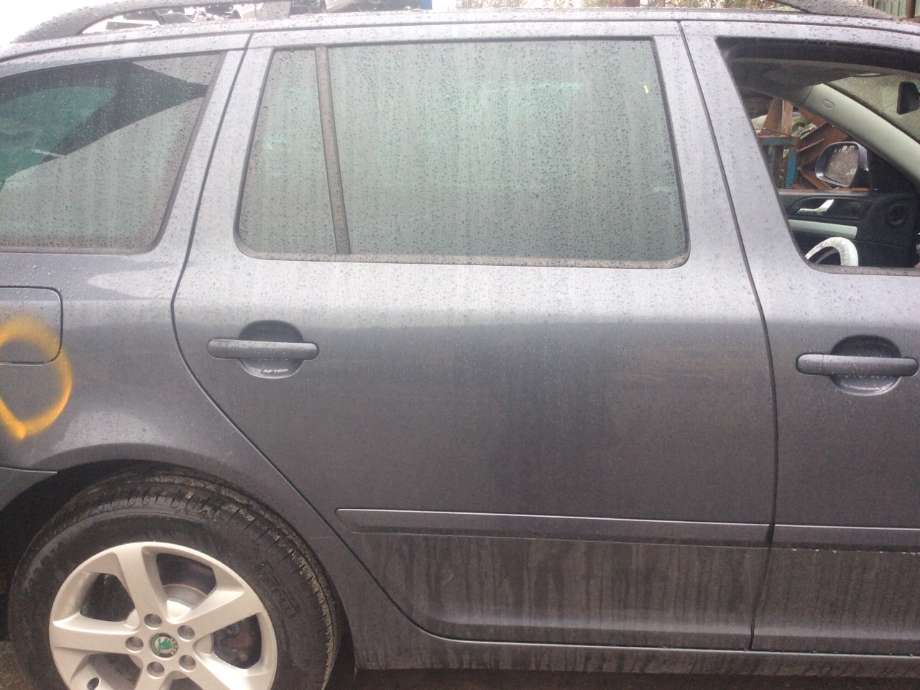 Dør høyre bak til Škoda Octavia, 2009-2013 (Type II, Fase 2)  (SKODA|)