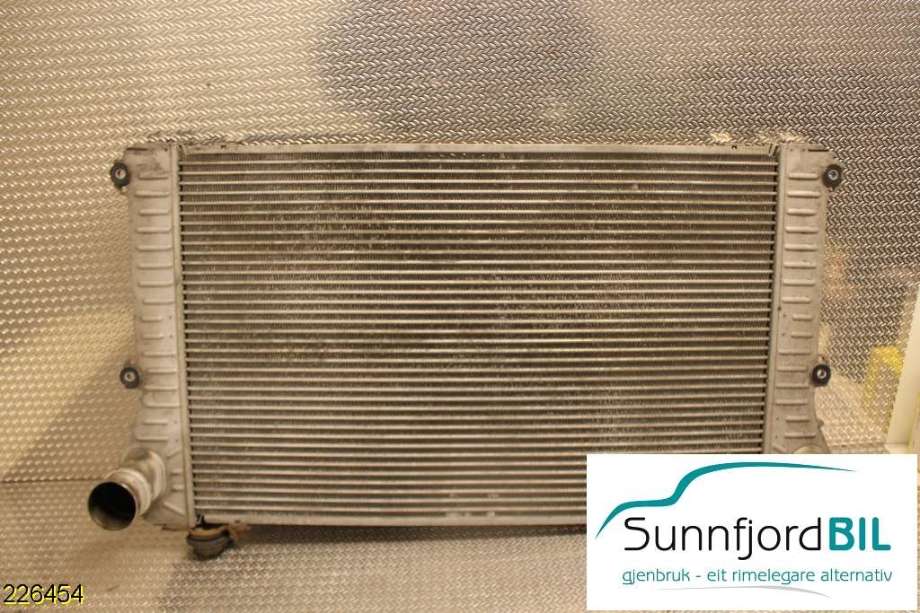Intercooler til Toyota RAV4, 2006-2009 (Type III, Fase 1)  (TOYOTA|26020)