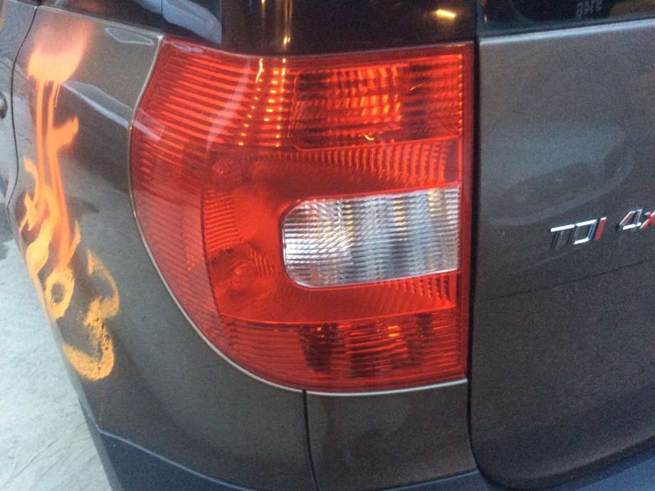 Baklykt venstre til Škoda Yeti, 2009-2013 (Fase 1)  (SKODA|)