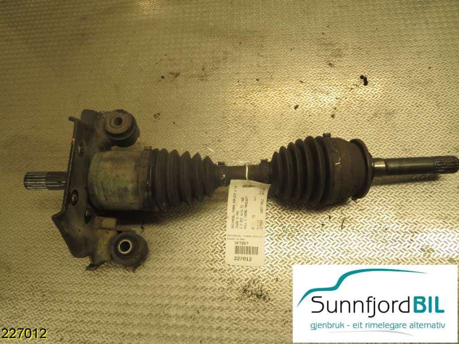 Drivaksel høyre foran til Isuzu D-Max, 2007-2012 (Type I)  (ISUZU|)