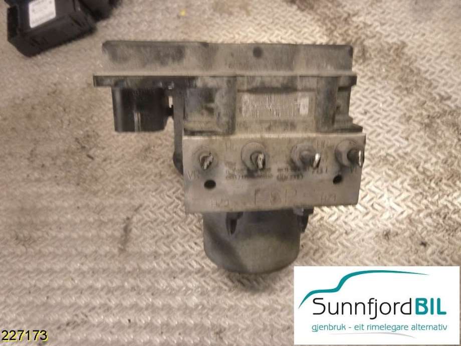 ABS sentral til Audi A4 2007-2014 (Type IV) (B8) (B8) (AUDI|8K0907379AC|)
