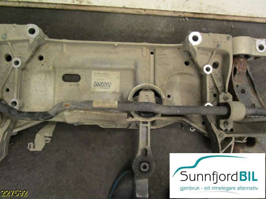 Travers foran hoved til Škoda Octavia 2005-2008 (Type II, Fase 1)  (SKODA|1K0199313AL|1K0199313N|)