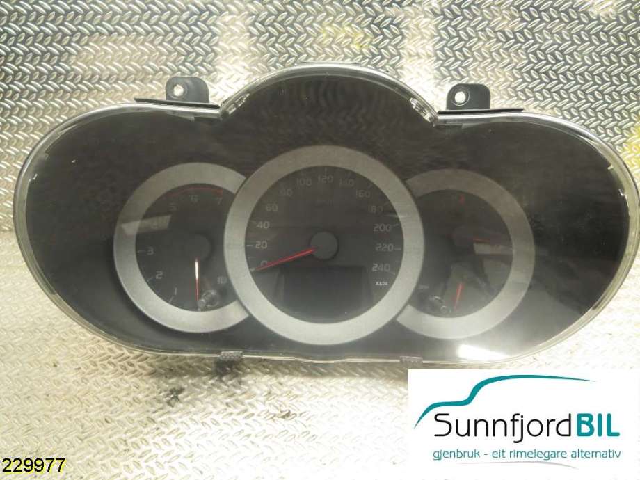 Instrumentpanel til Toyota RAV4, 2006-2009 (Type III, Fase 1)  (TOYOTA|8380042D03)