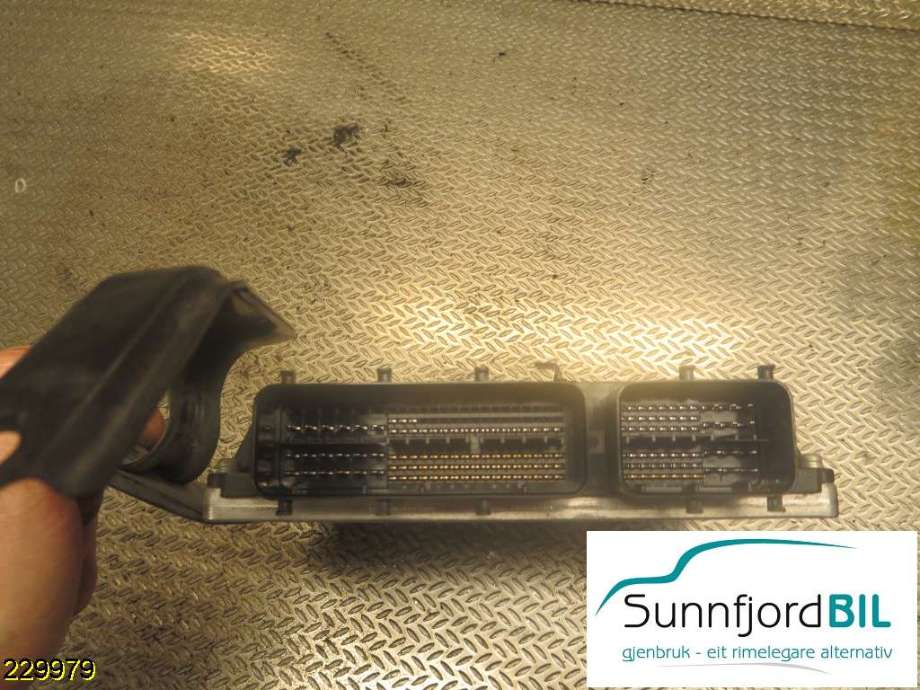 Styreenhet motor til Toyota RAV4 2006-2009 (Type III, Fase 1)  (TOYOTA|8966142F20|)