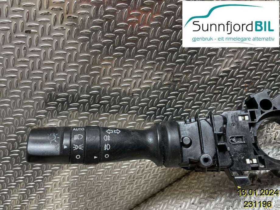 Bryter blink til Hyundai Ix35, 2010-2015  (HYUNDAI|934101M630)