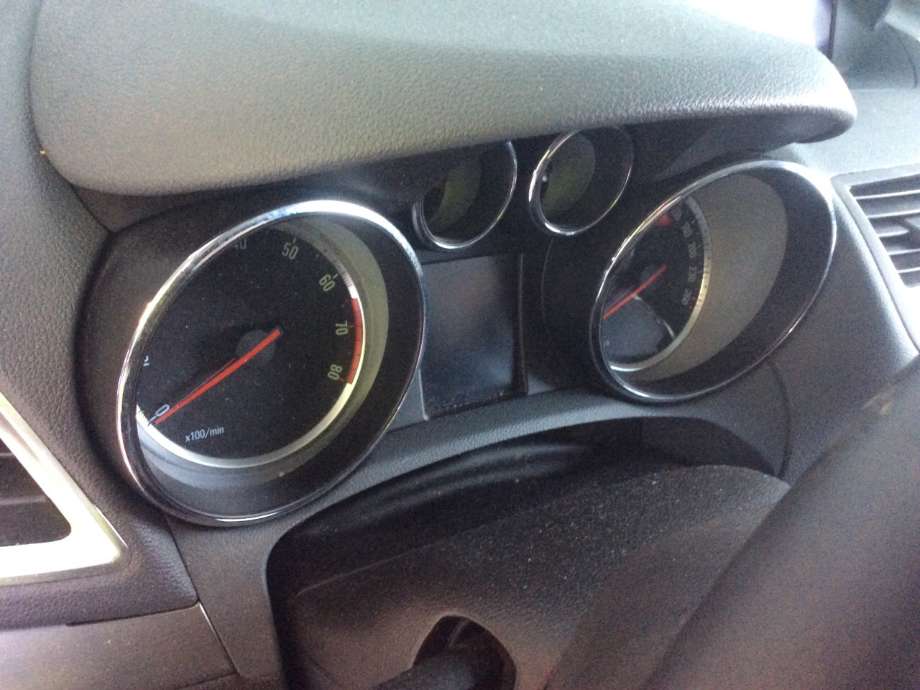 Instrumentpanel til Opel Mokka, 2012-2016 (Type I, Fase 1)  (OPEL|42342745)