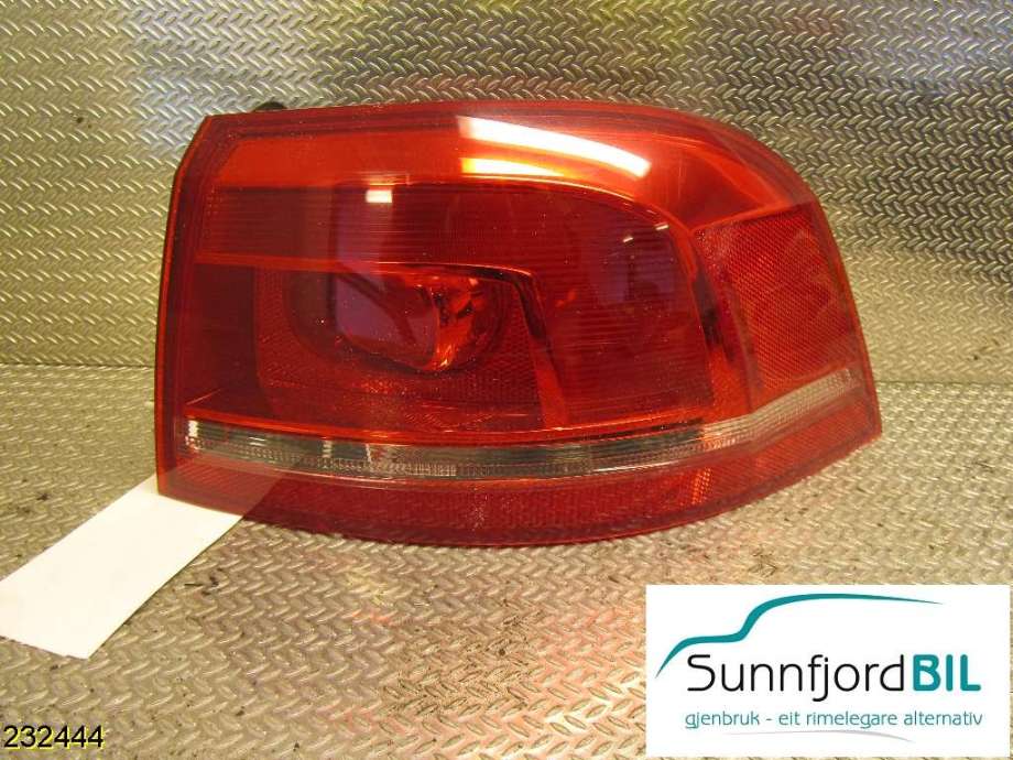Baklykt høyre til VW Passat 2011-2015 (B7) (B7) (VOLKSWAGEN|3AF 945 096 E|3AF 945 096 G|)