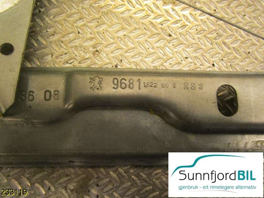 Ruteheis til Peugeot 207 2006-2012  (PEUGEOT|9681182280|)