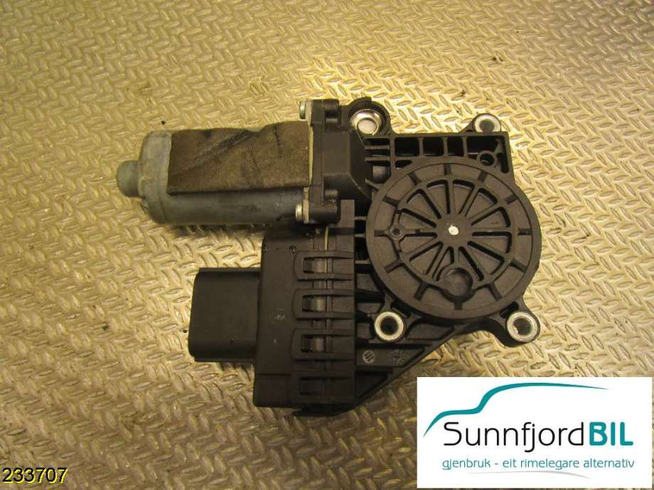 Ruteheis høyre til Ford Mondeo 2001-2007 (Type III)  (FORD|0130821771|)