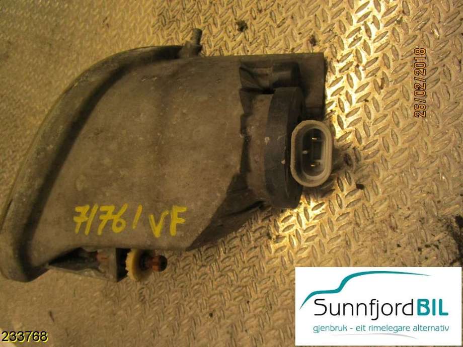 Tåkelykt venstre foran til Toyota RAV4 2000-2006 (Type II) (TOYOTA|)