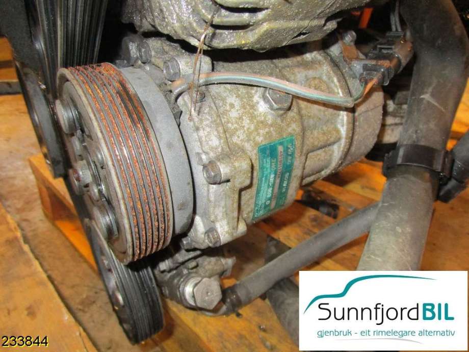 Aircondition kompressor til VW Caddy, 2004-2010 (Type III, Fase 1)  (VOLKSWAGEN|7H0820803D)