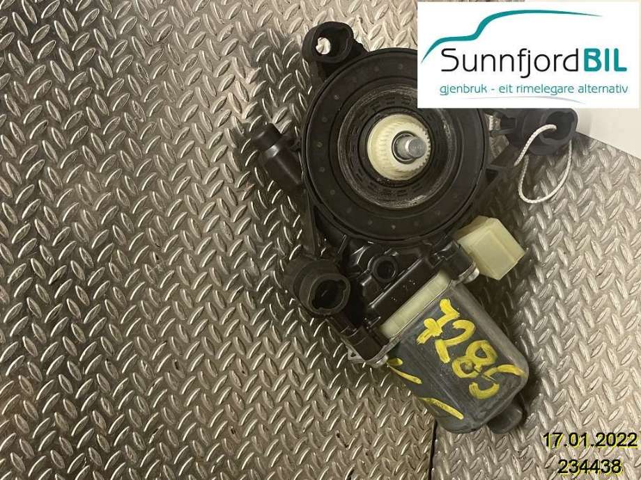 Ruteheis venstre til VW Tiguan 2016-2020 (Type II, Fase 1)  (Tiguan 2.0 4MotionBlueMotion|5Q0959802B|)