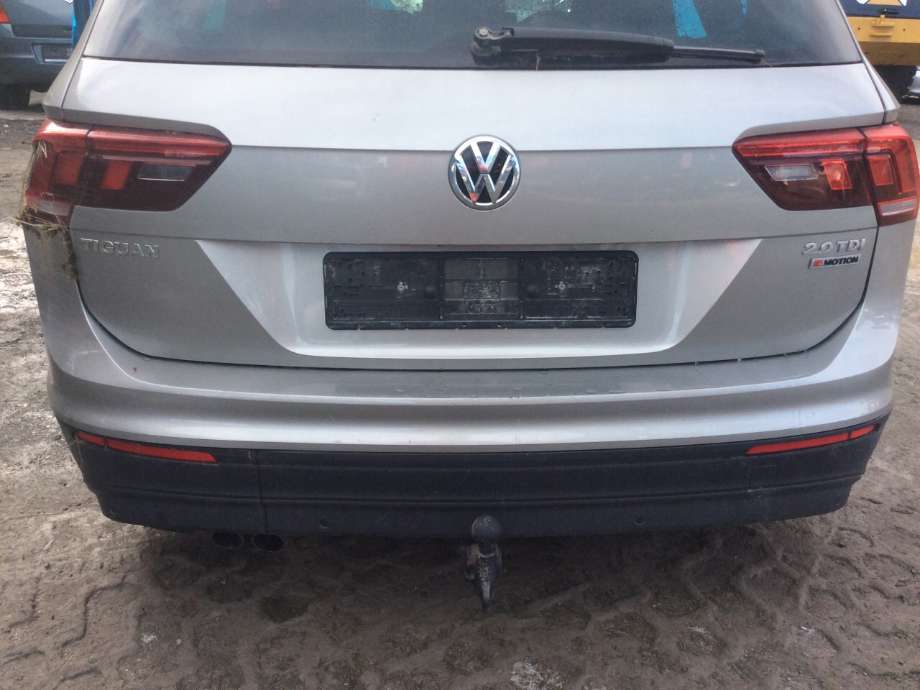 Støtfanger bak til VW Tiguan, 2016-2020 (Type II, Fase 1)  (Tiguan 2.0 4MotionBlueMotion|5NA 807 421)
