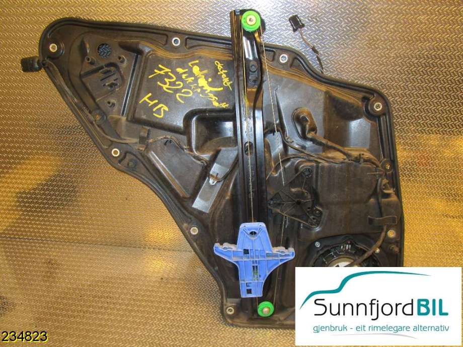 Ruteheis til VW Tiguan 2011-2016 (Type I, Fase 2)  (VOLKSWAGEN|5N0839730K|5N0 839 462 A|)