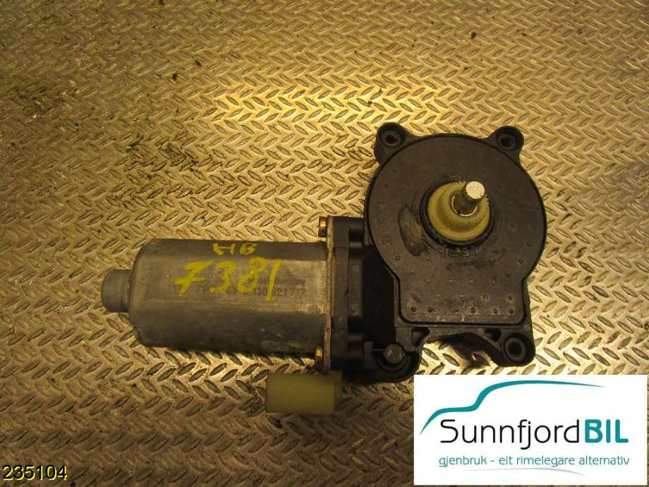 Ruteheis høyre til BMW X5, 2000-2006 (E53) (E53) (BMW|0130821717)