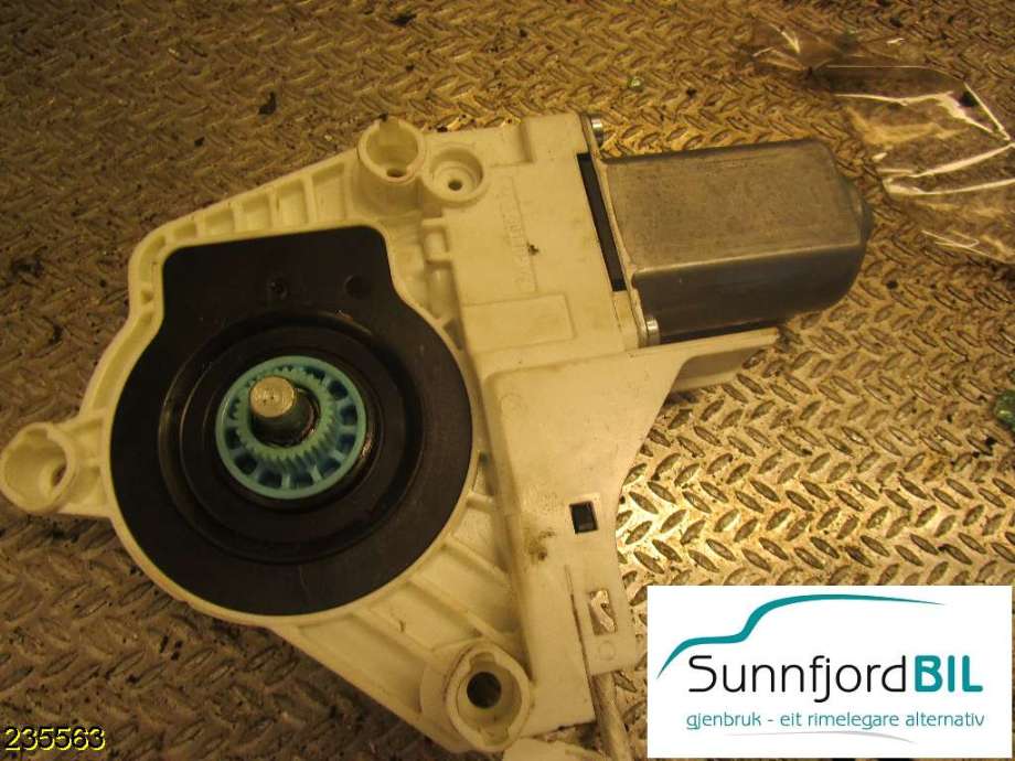 Ruteheis venstre foran til Audi A1, 2010-2014 (Type I, Fase 1)  (AUDI|8K0959801C)