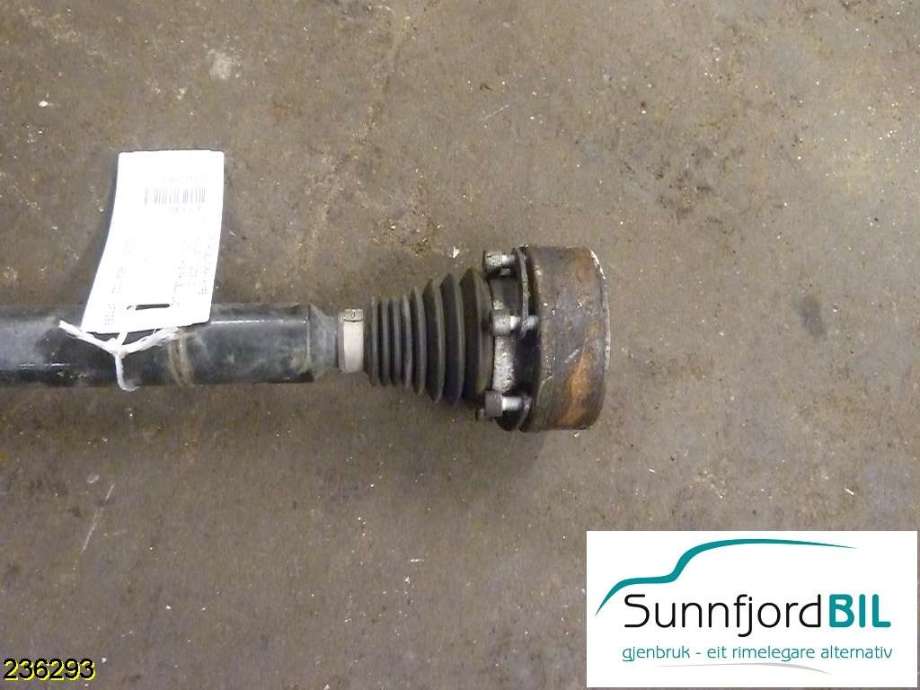 Drivaksel høyre foran til VW Golf VI 2008-2012  (VOLKSWAGEN|1K0 407 272 CC|5Q0 407 272 FF|)