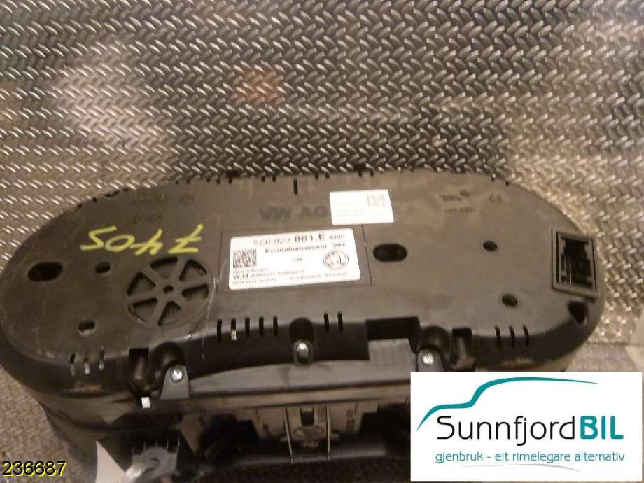 Instrumentpanel til Škoda Octavia 2013-2016 (Type III, Fase 1) (SKODA|5E0920861E|)