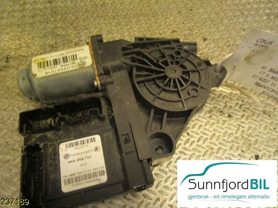 Ruteheis venstre foran til VW Golf VI 2008-2012  (VOLKSWAGEN|5K0959701B|)