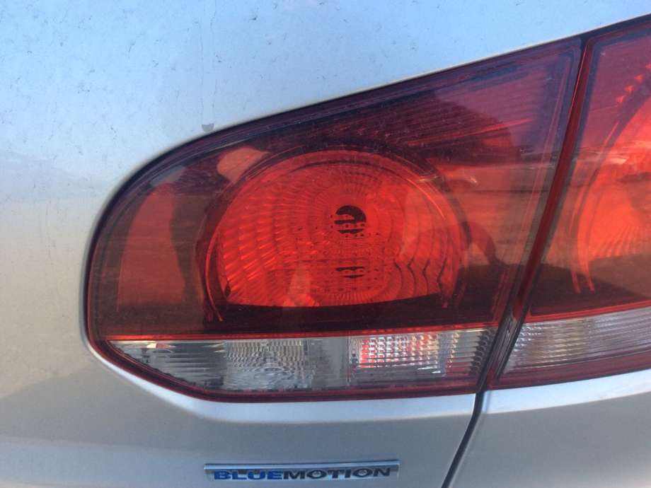 Baklykt høyre indre til VW Golf VI, 2008-2012  (VOLKSWAGEN|5K0 945 094 AA)