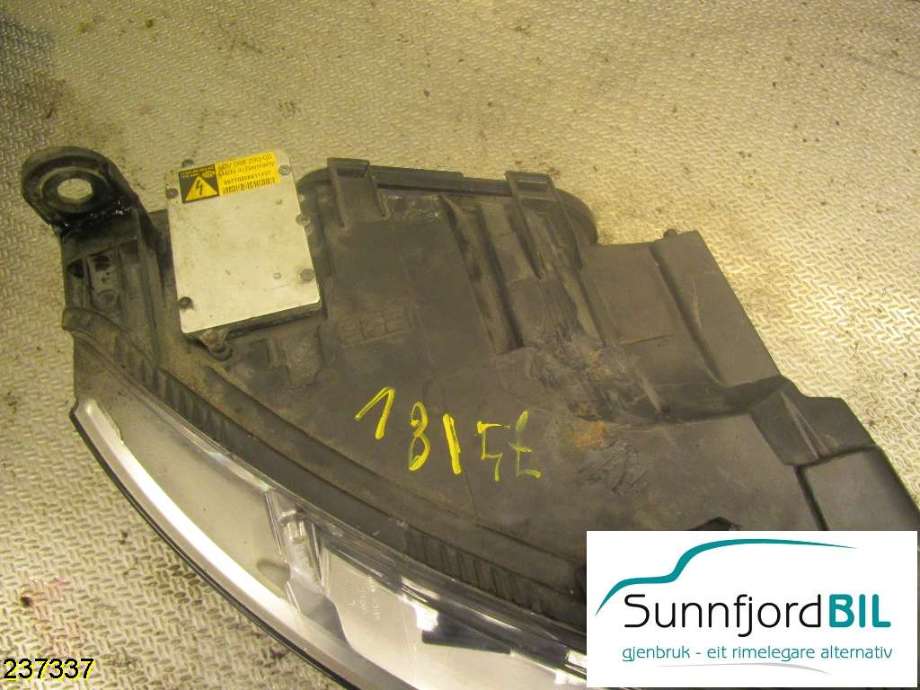 Frontlykt venstre xenon til Audi A6 2005-2008 (Type III, Fase 1) (C6) (C6) (AUDI|4F0 941 029 FF|4F0 941 029 AK|)