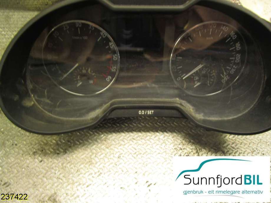Instrumentpanel til Škoda Octavia, 2013-2016 (Type III, Fase 1)  (SKODA|5E0920751B)