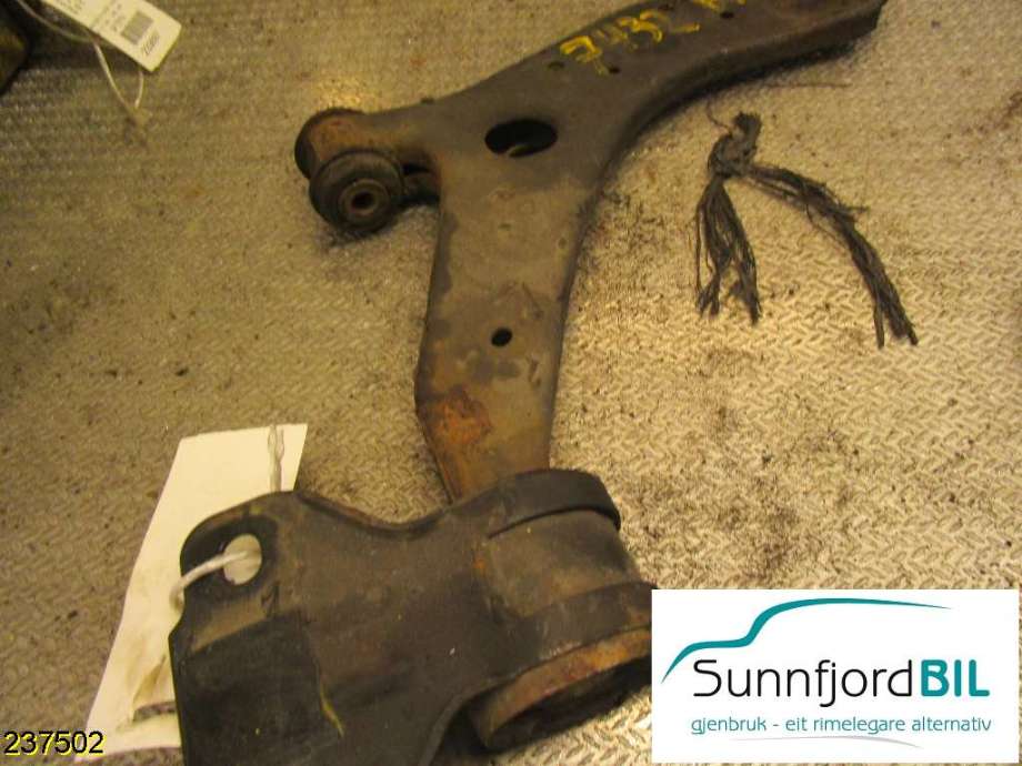 Bærebru høyre foran nedre til Mazda 3 2009-2013 (Type II)  (MAZDA|)