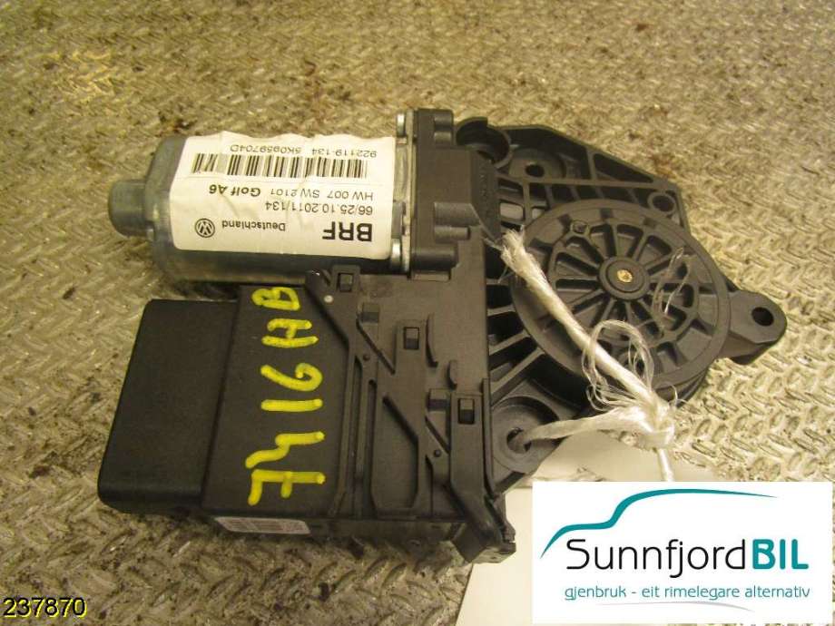 Ruteheis høyre bak til VW Golf VI, 2008-2012  (VOLKSWAGEN|5K0959704D)