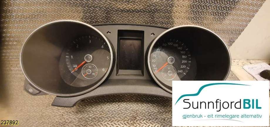 Instrumentpanel til VW Golf VI 2008-2012  (VOLKSWAGEN|5K0920872A|)