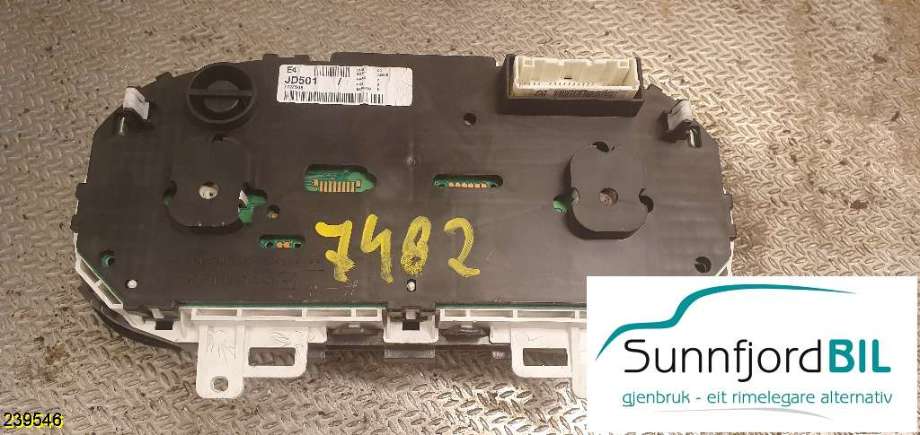 Instrumentpanel til Nissan Qashqai 2007-2010 (Type I, Fase 1)  (NISSAN|7702506|)
