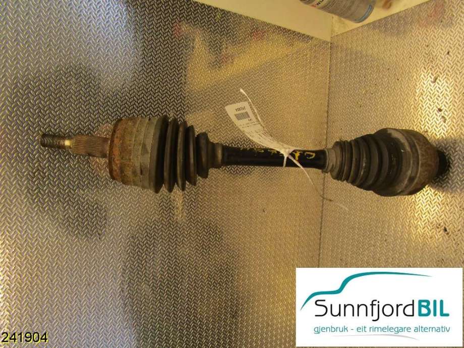 Drivaksel høyre foran til VW Transporter / Caravelle 2003-2009 (Fase 1) (T5) (T5) (7E0407272K|)
