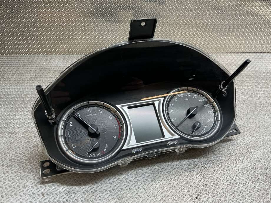 Instrumentpanel til Suzuki Vitara 2015-->> (Type IV)  (SUZUKI|3410054PR4|34110-54PA3|3411054PA)