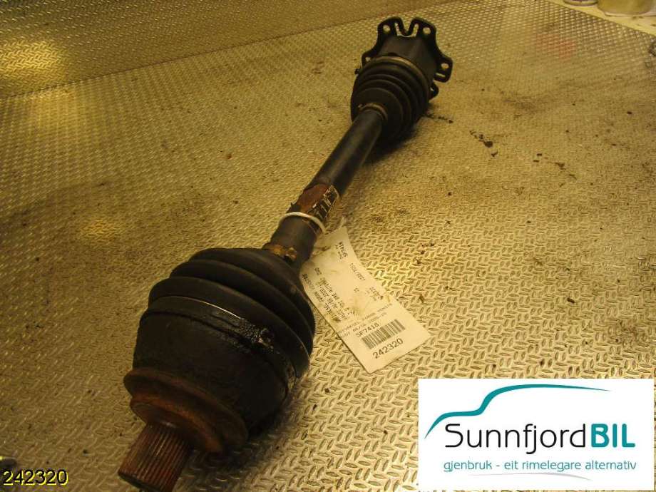 Drivaksel venstre foran til Audi A6, 2005-2008 (Type III, Fase 1) (C6) (C6) (AUDI|)