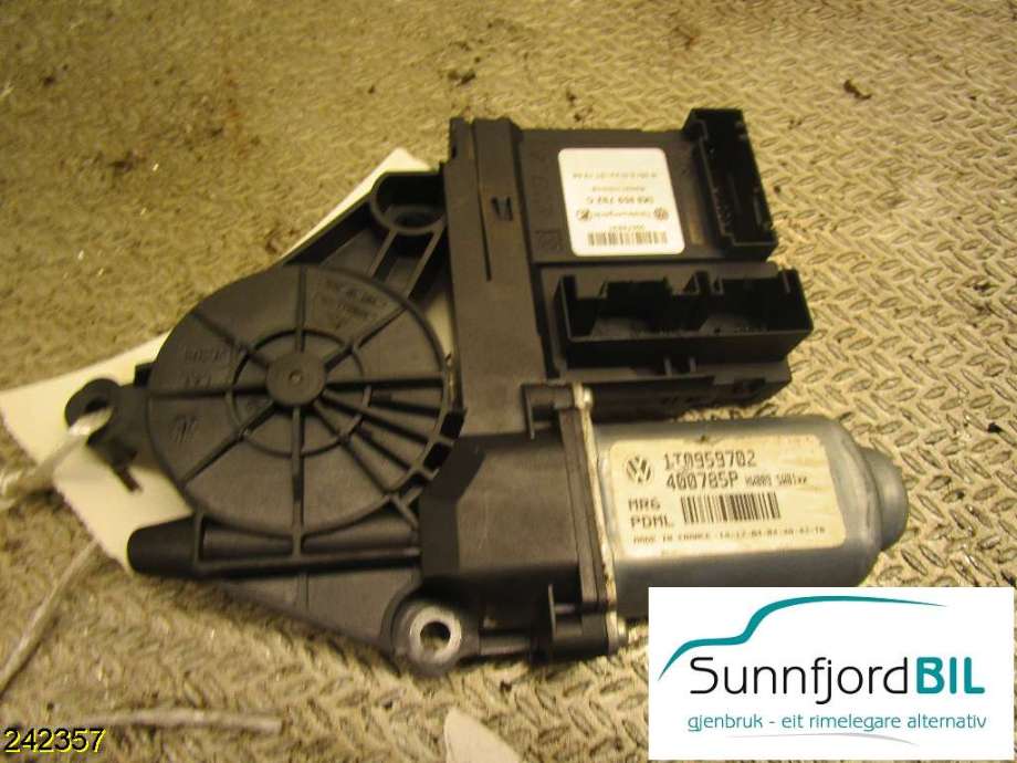 Ruteheis høyre til VW Touran 2003-2006 (Type I, Fase 1) (VOLKSWAGEN|1K0959792C|)