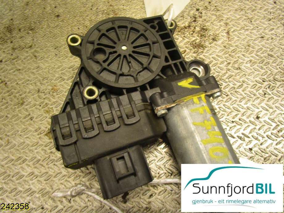 Ruteheis venstre til Ford Mondeo 2001-2007 (Type III) (FORD||0130821770)