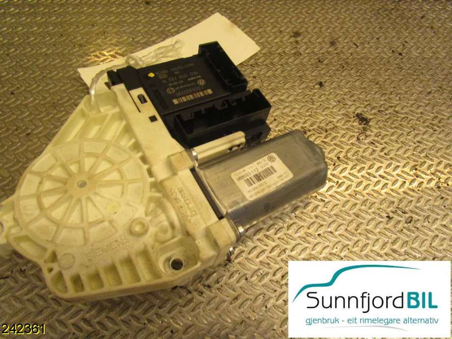 Ruteheis høyre til Mercedes Vito/Viano 1996-2003 (W638) (W638) (MERCEDES|1K0959792M|)