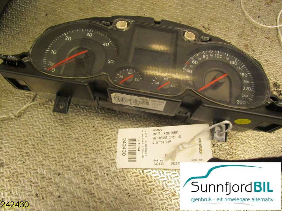 Instrumentpanel til VW Passat, 2005-2010 (B6) (B6) (VOLKSWAGEN|3C0920)