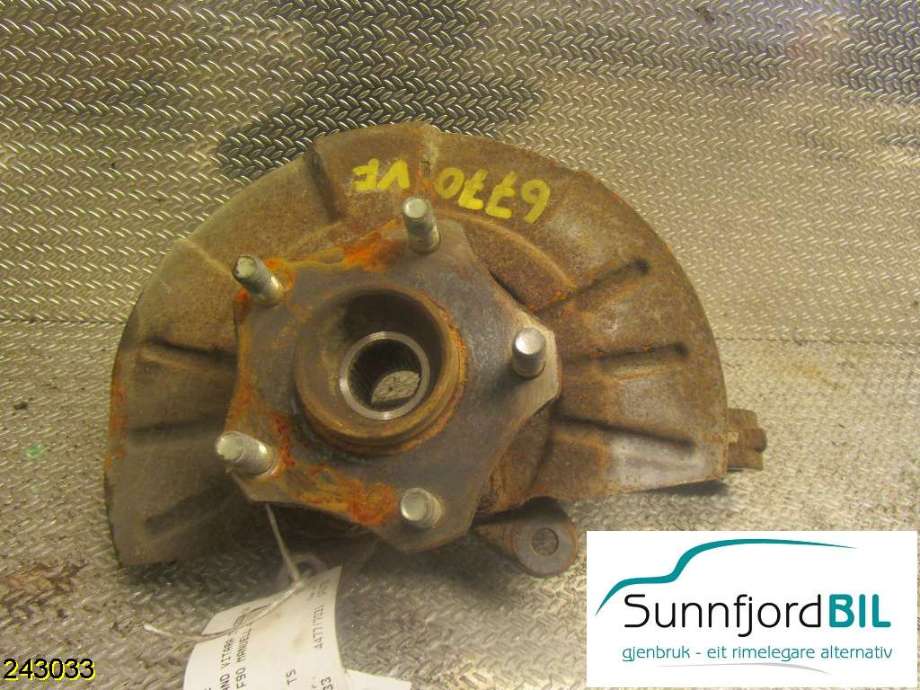 Hjulspindel venstre foran til Suzuki Grand Vitara, 2005-2015 (Type III)  (SUZUKI|)