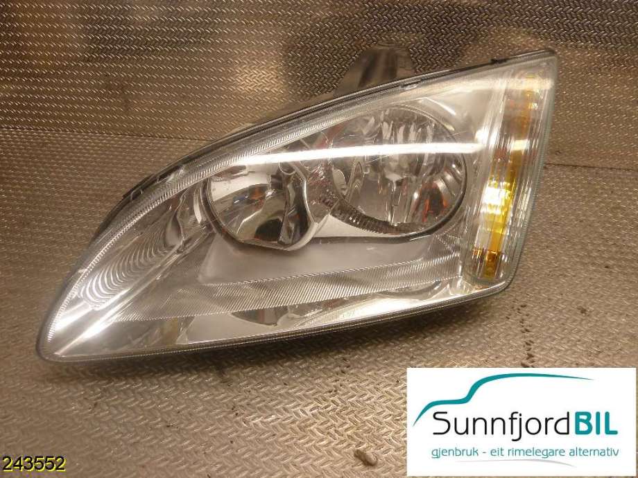 Frontlykt venstre halogen til Ford Focus 2004-2007 (Type II, Fase 1)  (FORD|4M5113W030|)