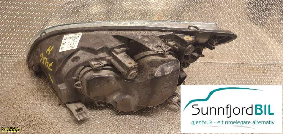 Frontlykt høyre halogen til Ford Focus 2004-2007 (Type II, Fase 1) (FORD|4M5113W029AC|)