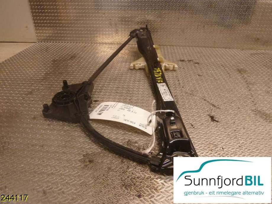 Ruteheis til VW Amarok, 2010-2016 (Type I, Fase 1)  (VOLKSWAGEN|2H0837401G)