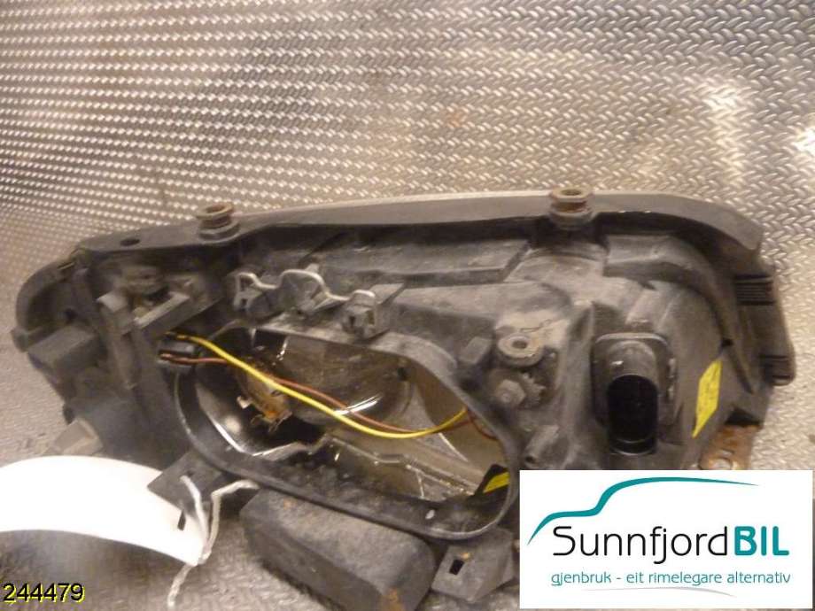 Frontlykt venstre halogen til VW Sharan 2000-2010 (Type I, Fase 2)  (VOLKSWAGEN|7M3941015AA|7M3 941 015 AD|7M3 941 015 AH)
