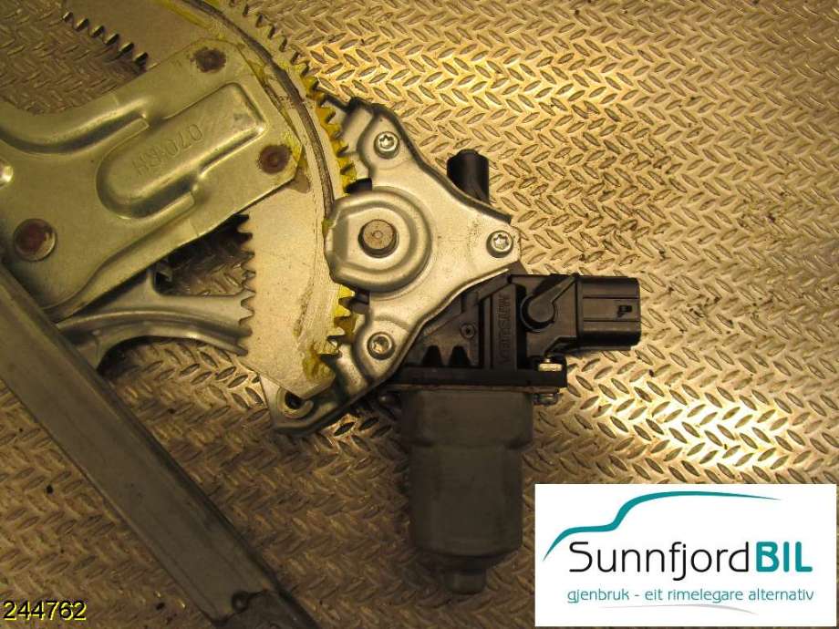 Ruteheis høyre til Mitsubishi ASX 2010-2019  (MITSUBISHI|5713A257|)