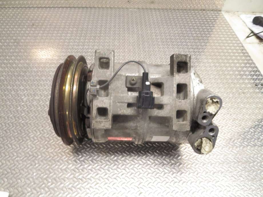 Aircondition kompressor til Nissan King Cab 2002-2011 (Fase 2) (D22/NP300) (D22/NP300) (NISSAN|92600VK510|)