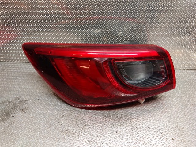 Baklykt venstre til Mazda CX-3 2015-2022  (MAZDA|DB2S-51-160E|)